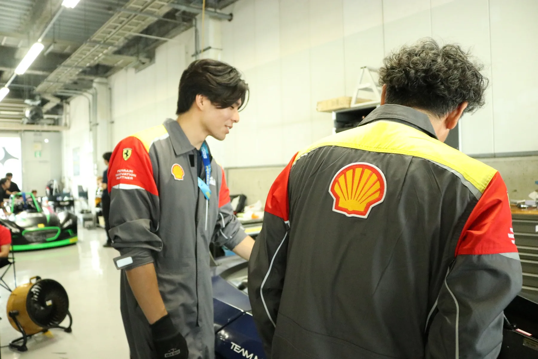 Shellの整備士2名による開催イメージ